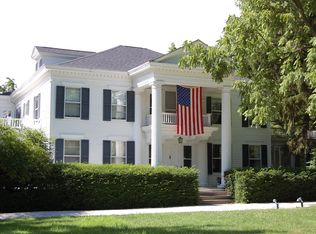 407 S Main St, Oswego, IL 60543