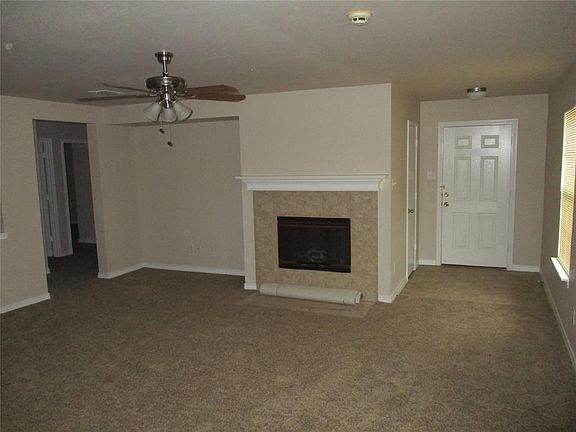 2nd image of 6043 Harbor Glen Dr
