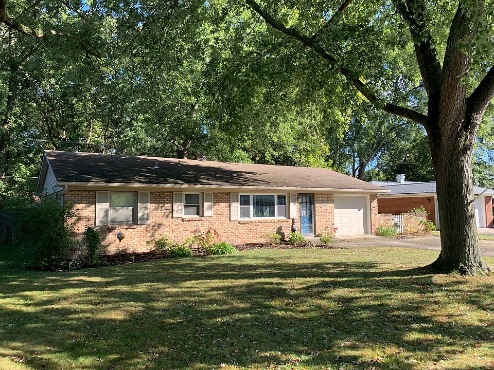 1st image of 2610 W Wellington Dr