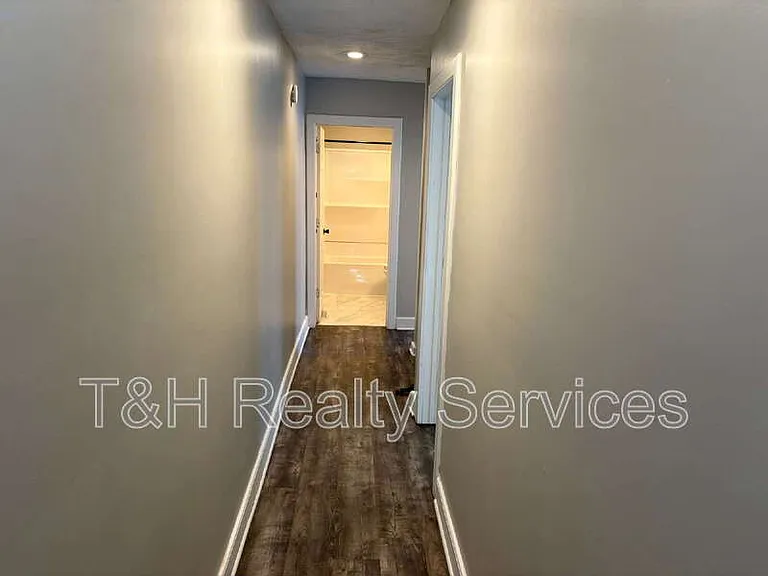 2921 N Delaware St — Photo 7