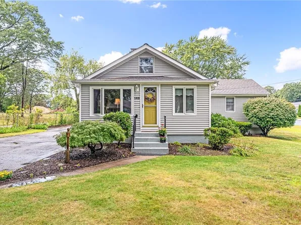 145 Spooner Ave, Warwick, RI 02886