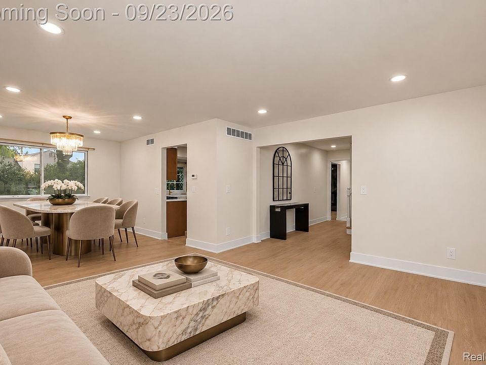 35181 Valley Forge Dr, photo 24