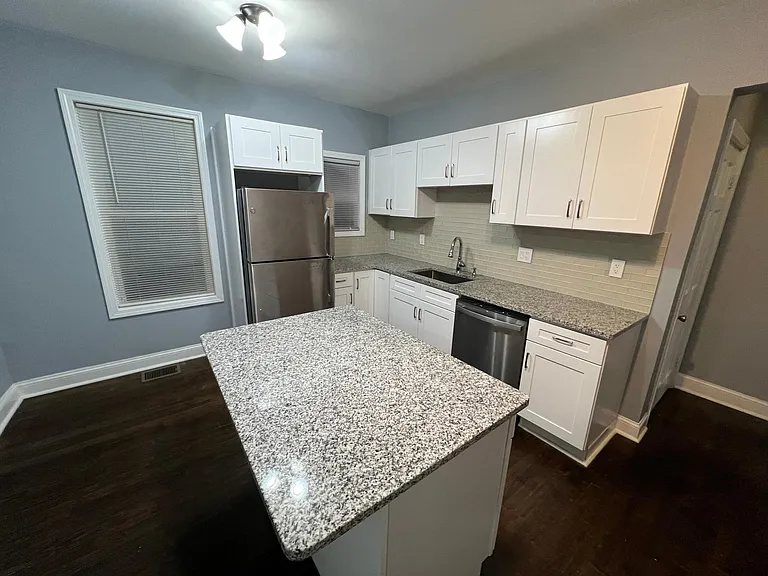 267 Sargeant St — Photo 3