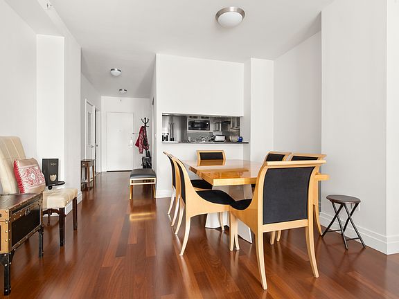 4th image of 45 Park Ave APT 603