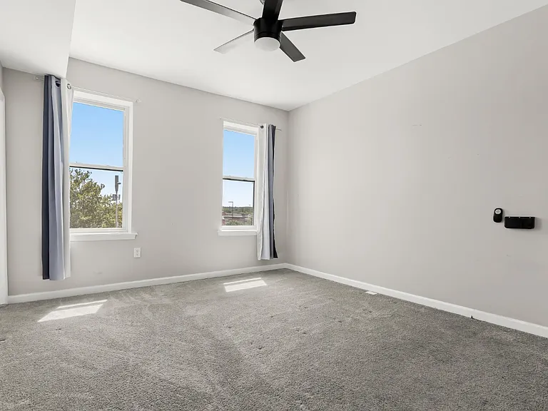 2424 Liberty Heights Ave — Photo 5