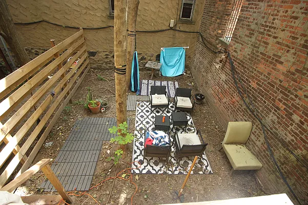 Rented by Delmark Realty LLC | media 30