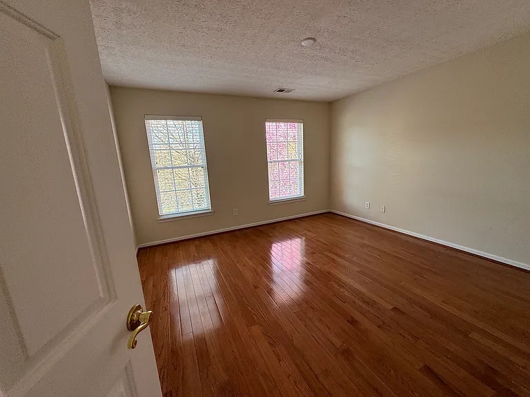 7740 Porter House Dr — Photo 4