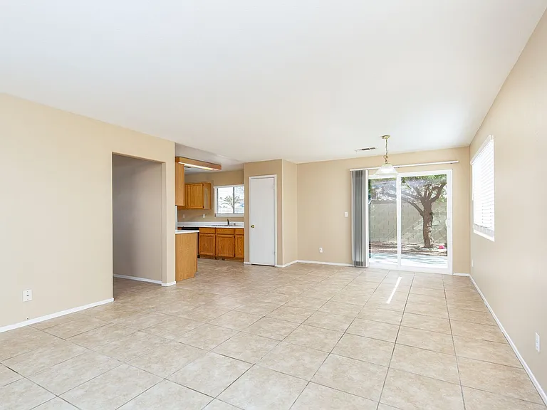 8348 Granite Peak Ct — Photo 10