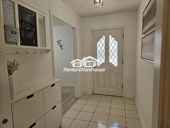 5th image of 1605 Daywood Ln