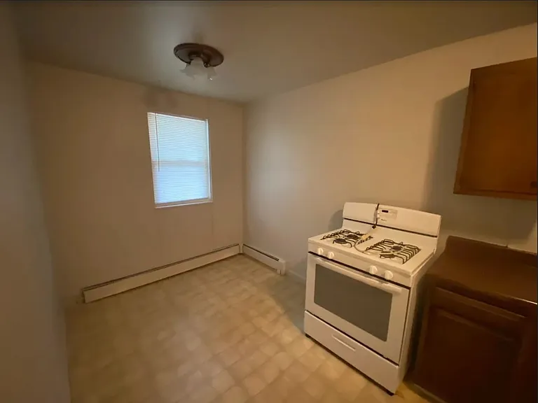 520 Alexander Rd — Photo 3