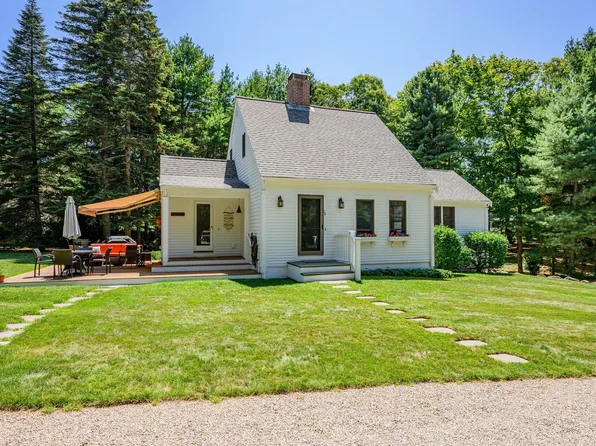 78 High Street, Cotuit, MA 02635