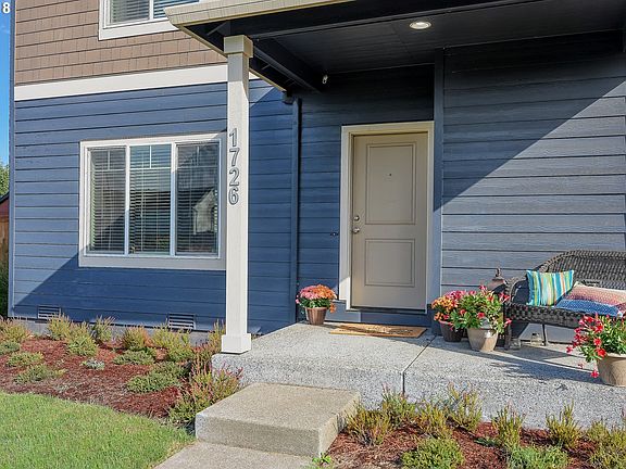 2nd image of 1726 NW Onsdorff Blvd