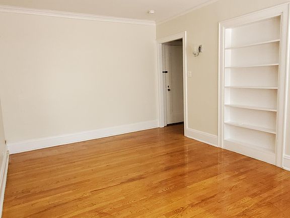 2nd image of 510 5th St #32-P2