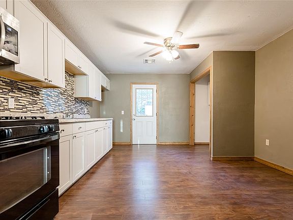 2nd image of 212 S Elk Ave