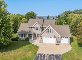 4450 Ravine Way, Oshkosh, WI 54904