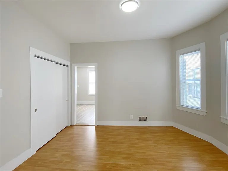 73 Campbell Ave #5 — Photo 3
