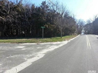 50 Bunny Ln, New Suffolk, NY, 11956
