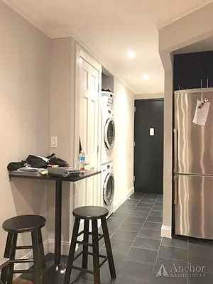 Rented by Anchor Associates | media 17