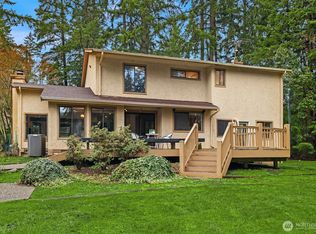22223 NE 82nd Pl, Redmond, WA 98053
