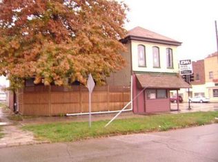 726 N Grand Ave E, Springfield, IL 62702