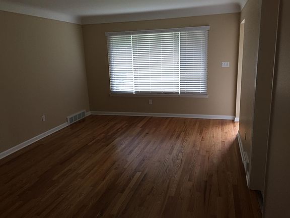 5th image of 18684 Milburn St