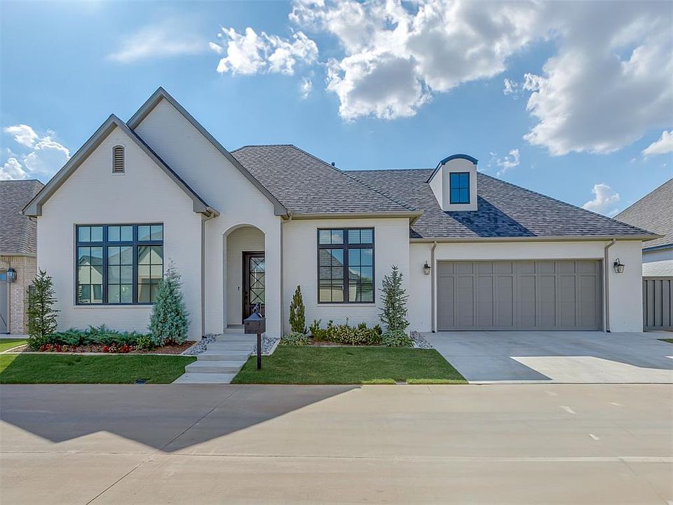 1st image of 16405 Loire East Dr