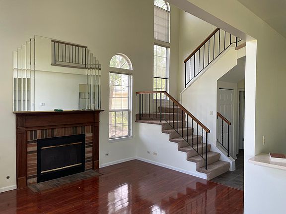 2nd image of 1511 Golfview Dr