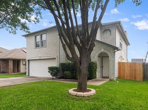 2nd image of 2205 Bluebonnet Dr