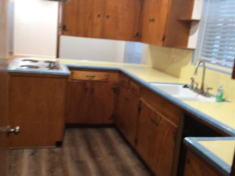 609 Del Norte St — Photo 13