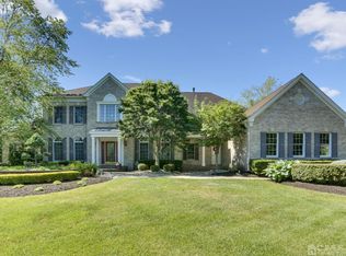 4 Shady Brook Ln, Cranbury, NJ 08512