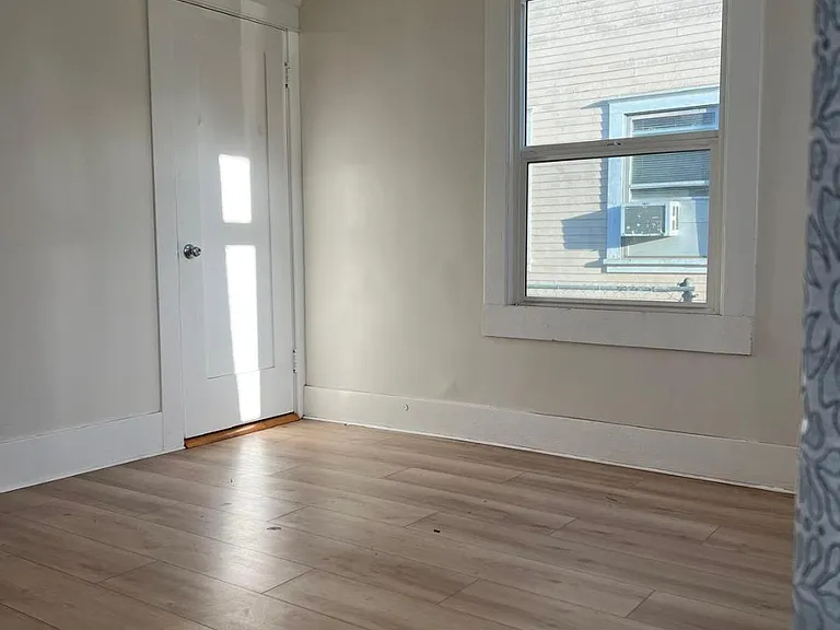 1028 Broad Ave — Photo 12