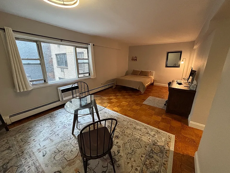 40 Sutton Pl #3C