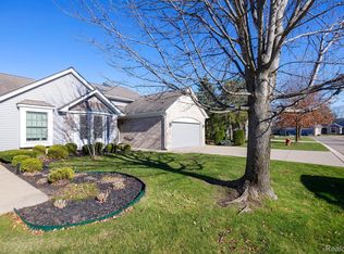 7282 Green Meadow Ln, Canton, MI 48187