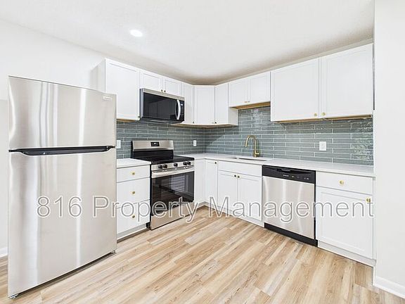 5th image of 8215 Ruskin Way