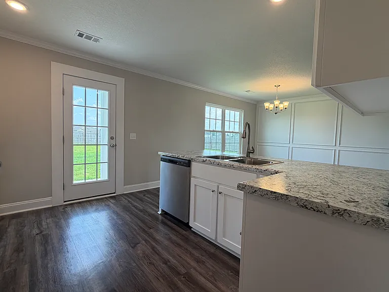 622 Fescue Dr — Photo 9