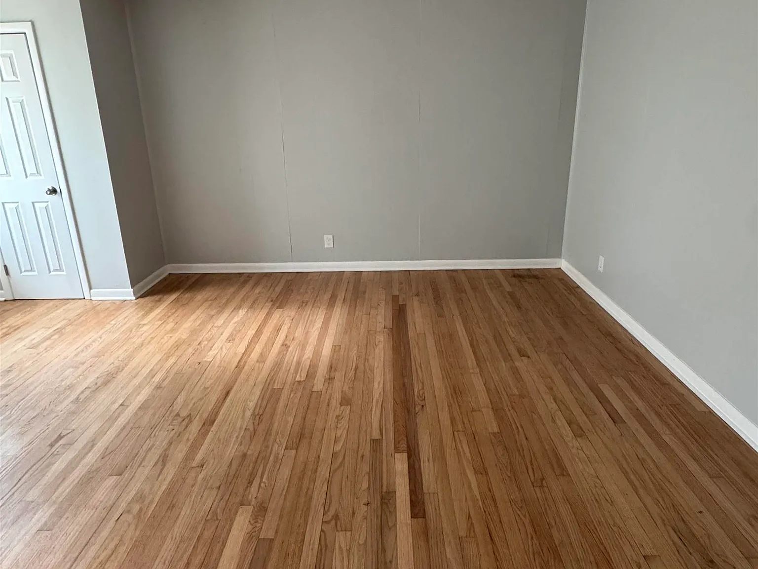 3 bed, 2.0 bath, 1400 sqft, $1,395 — Photo 3