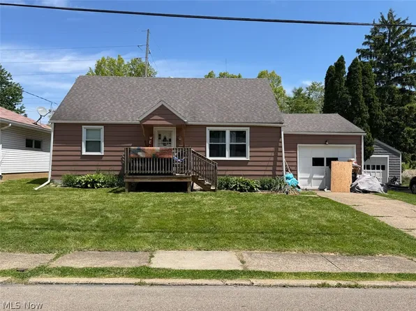 54 16th St SE, Massillon, OH 44646