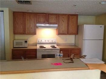 2nd image of 9909 Westwood Dr Unit 13