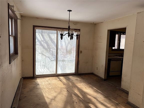 3rd image of 230 Brooktondale Rd