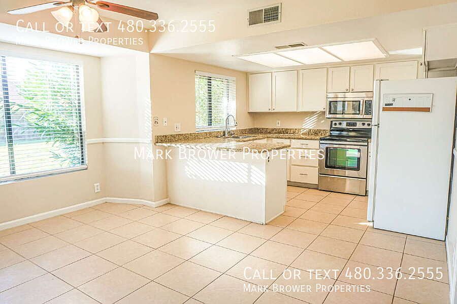2nd image of 909 W Bell De Mar Dr