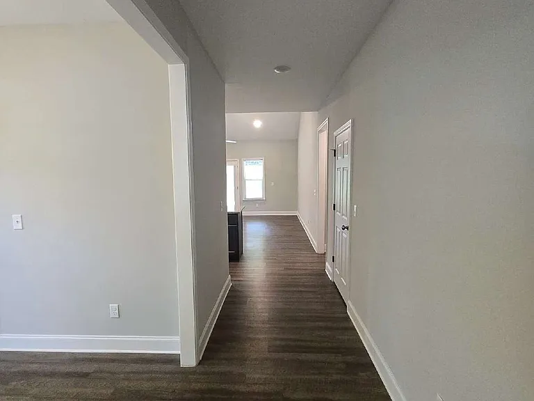 2125 Mae Dell Rd — Photo 5