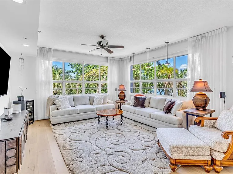 615 Dream Island Pl #201 — Photo 8