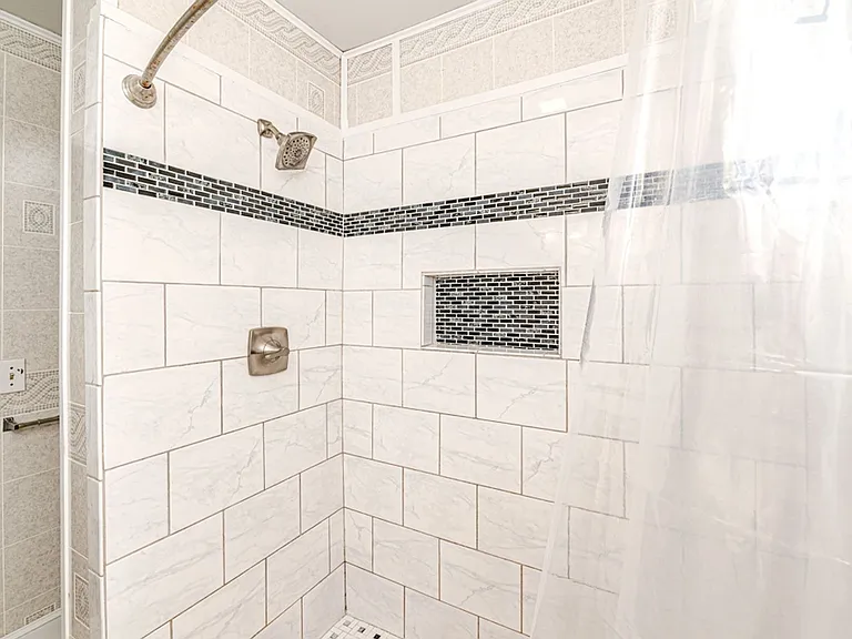 310 Park Ave — Photo 24