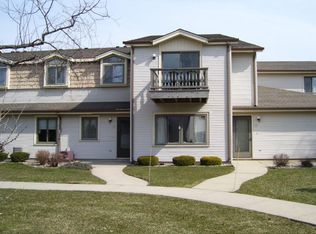 7205 Mariner Dr, Racine, WI 53406