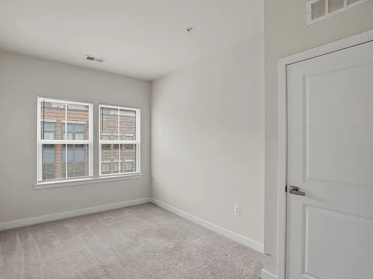 2831 Toles Park Dr — Photo 4