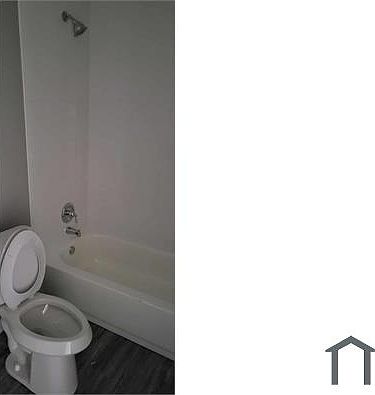 3rd image of 606 Chihuahua St