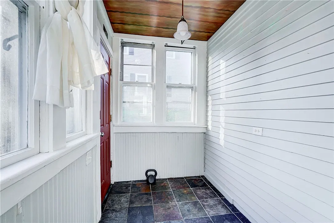 3 bed, 1.5 bath, 1531 sqft, $2,500 — Photo 3