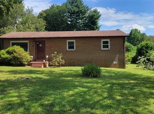 1937 Imperial St, Conover, NC 28613