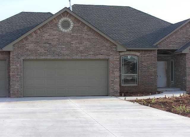 2nd image of 1477 Jane Cir NE