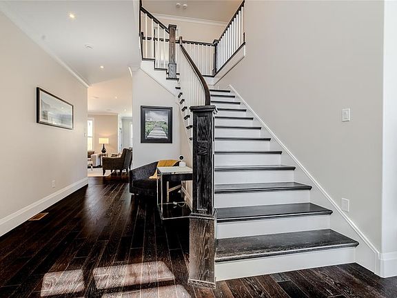 5th image of 28 Rostellan Place